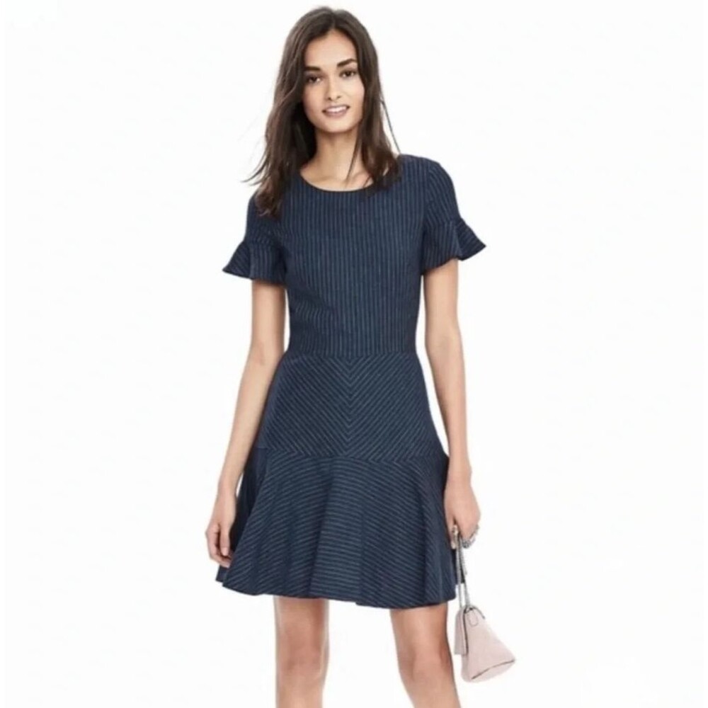 NWT BANANA REPUBLIC Blue Pinstripe Linen Blend Dress Preppy Twee Nautical SIZE 4